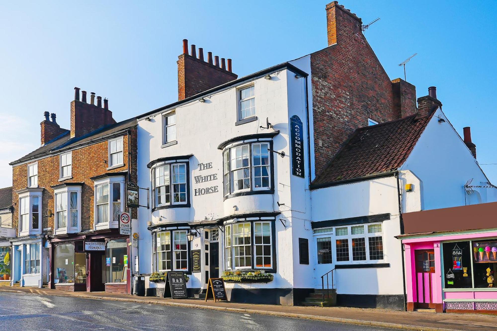 Hotel Oyo The White Horse, Ripon North Yorkshire Exterior foto