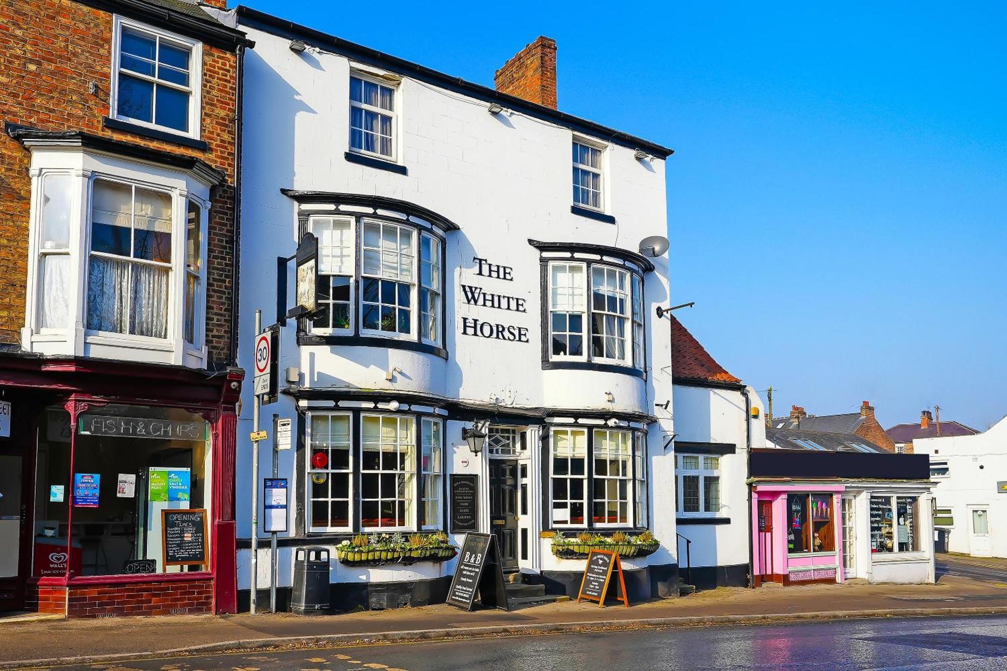 Hotel Oyo The White Horse, Ripon North Yorkshire Exterior foto
